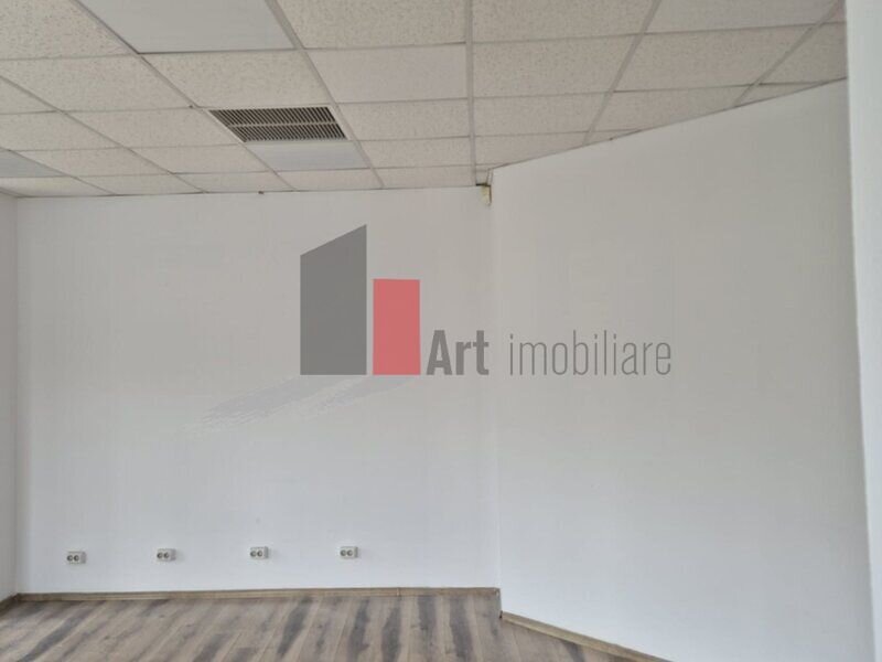 Spatiu Comercial de inchiriat, Ghencea, 60mp, Vitrina 10ml