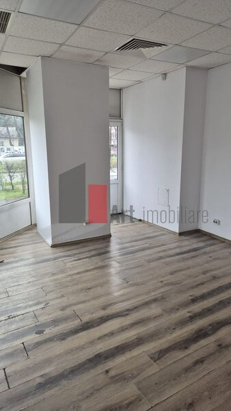 Spatiu Comercial de inchiriat, Ghencea, 60mp, Vitrina 10ml